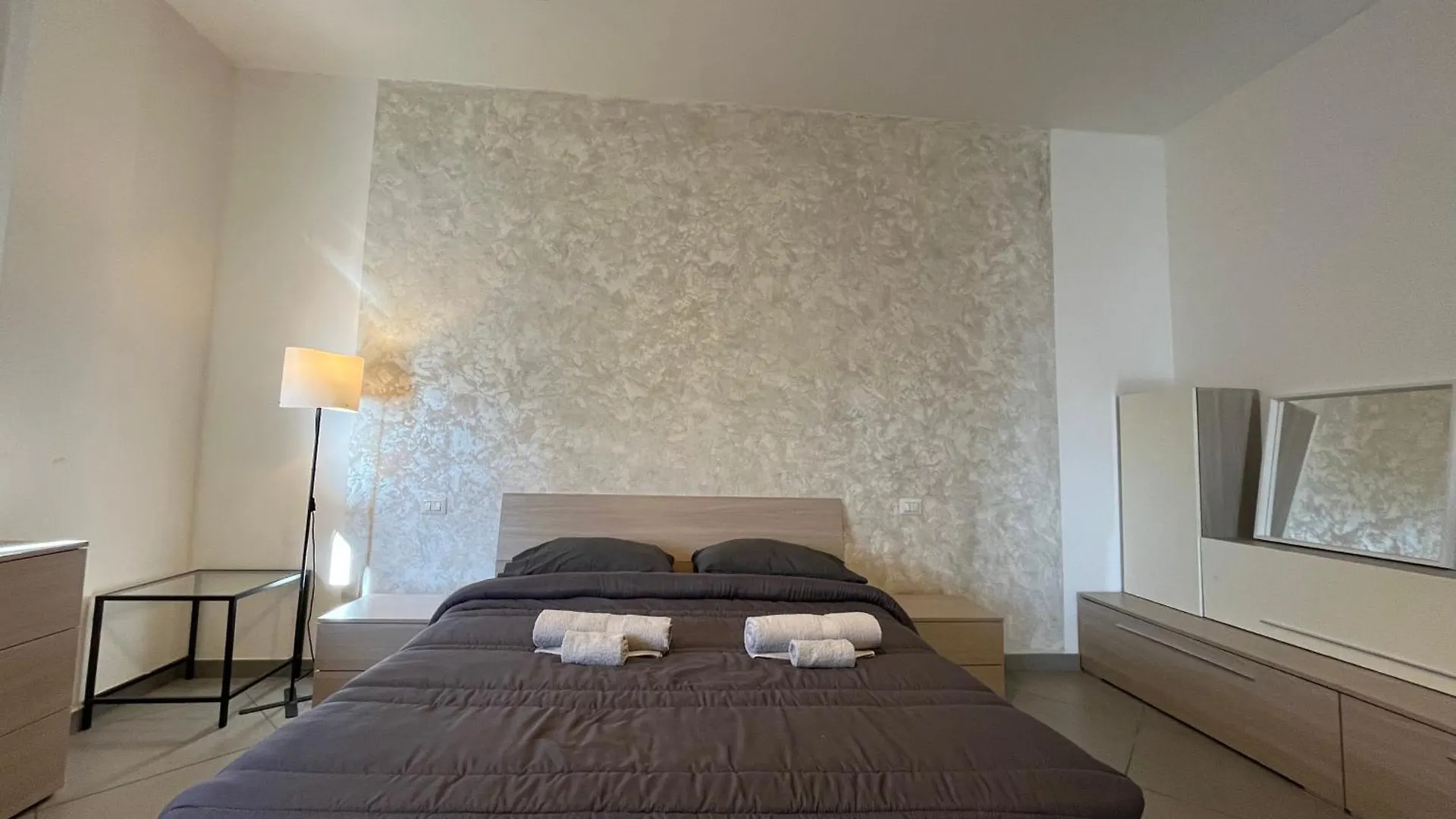 Modernita E Comfort, 150Mq Penthouse 3 Bedr Μπέργκαμο Ιταλία